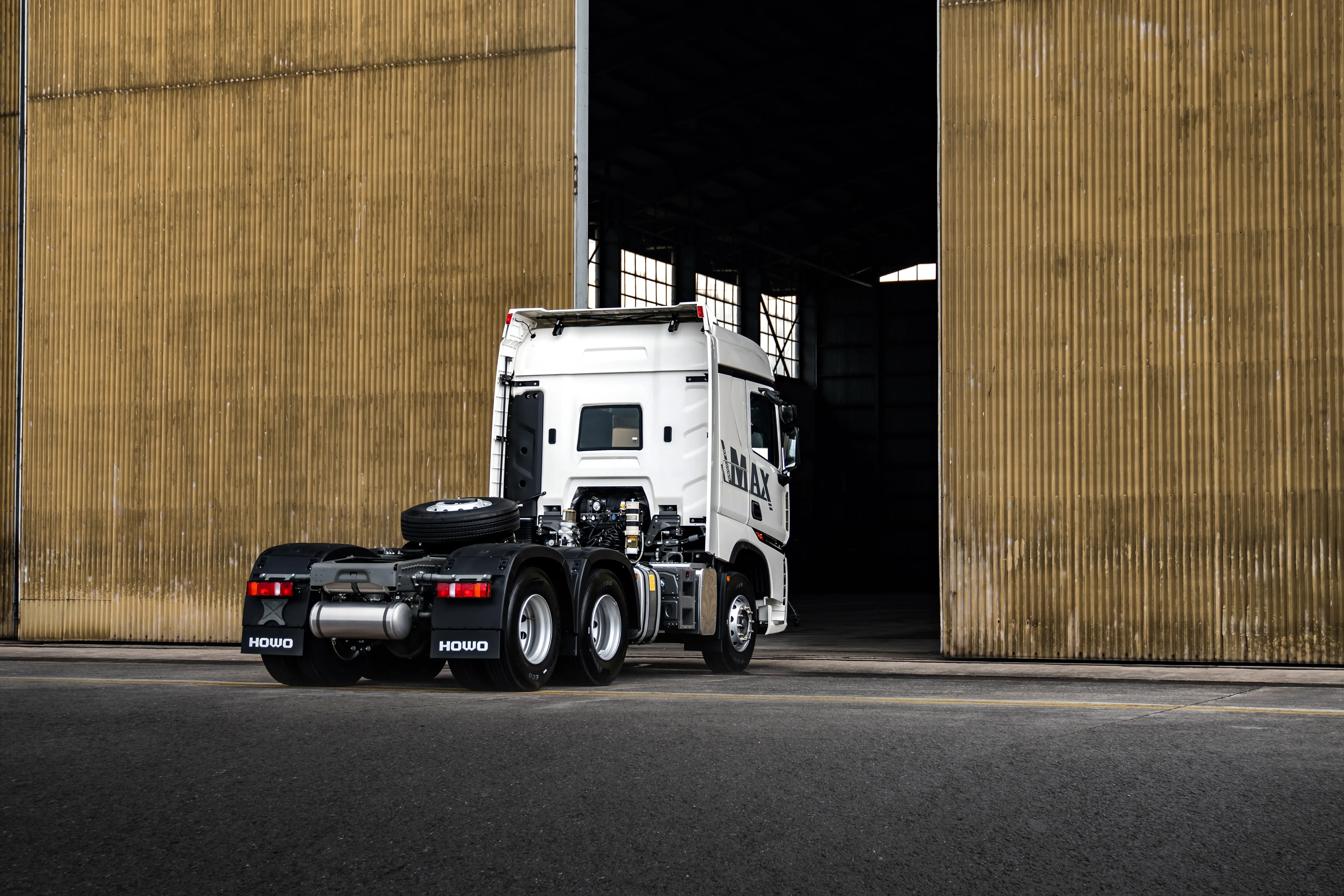 HOWO 6x4 Dump Truck Models: NX, TX, A7 & 371 Price and Specs Comparison
