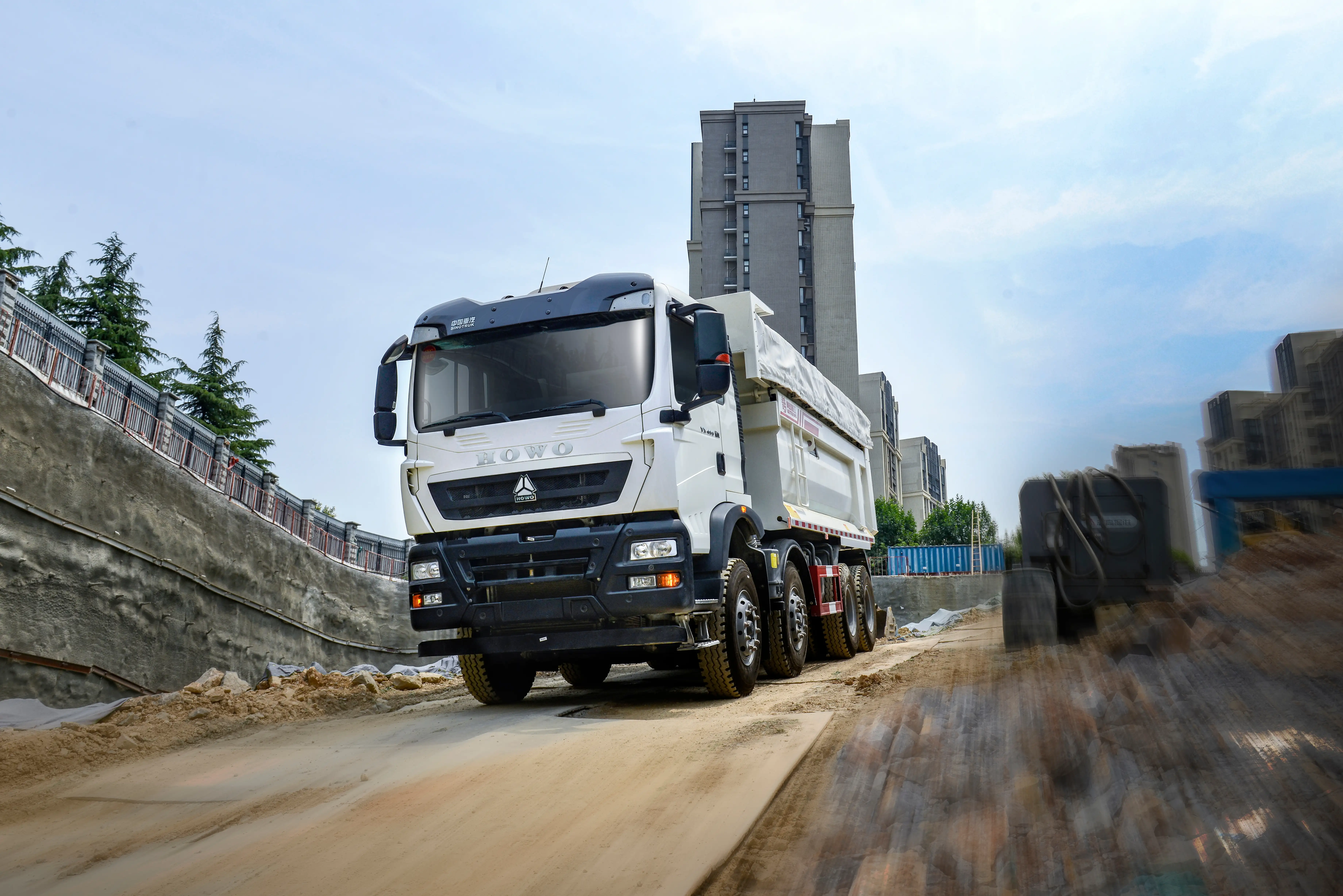 10 Wheeler HOWO Truck Price Philippines: Axle, Wheels, Tons & Capacity Guide