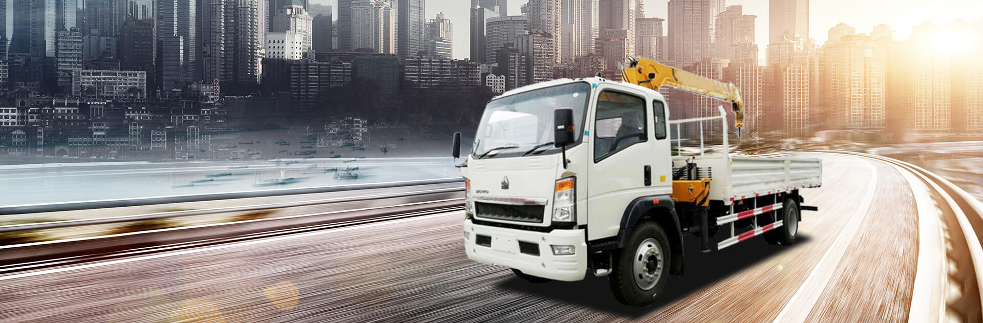 Sinotruck Howo Small Truck Crane